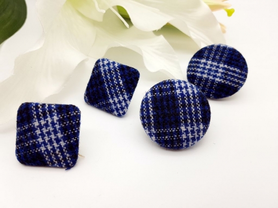 Preview: Stoff Karo Muster Ohrstecker blau schwarz weiß