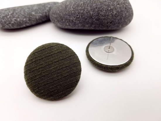 Preview: Stoff Knopf Ohrstecker Button dunkelgrün BIG