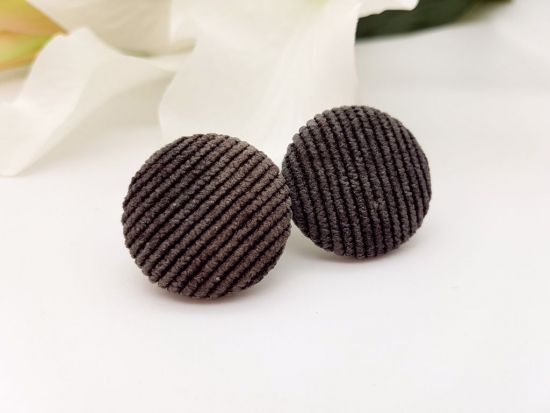 Cord Stoff Knopf Ohrstecker Button dunkelgrau