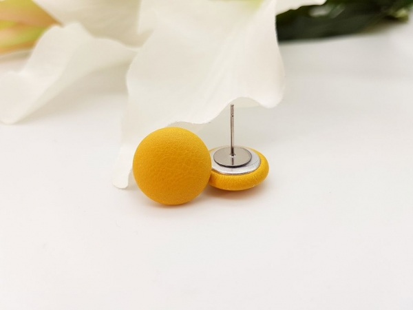 Kunstleder Ohrstecker gelb klein